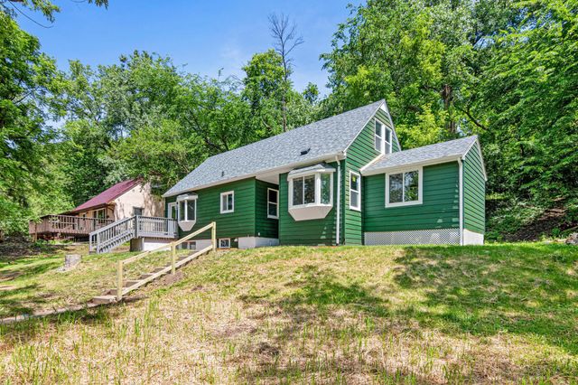 820 Point Douglas Road S, Saint Paul, MN 55119
