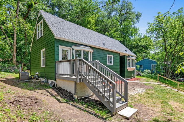 820 Point Douglas Road S, Saint Paul, MN 55119