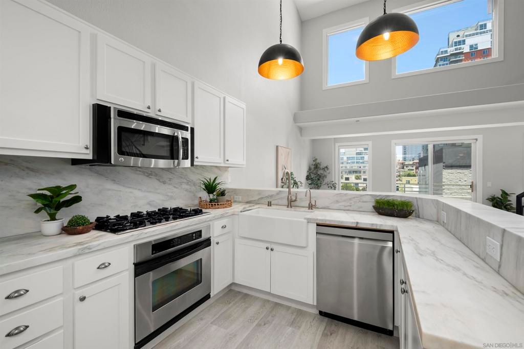 Image 2 of property listing at 1501 India St 605, San Diego, CA 92101