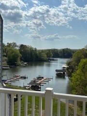 1089 Bluewater Dr Unit 512, Moneta, VA 24121