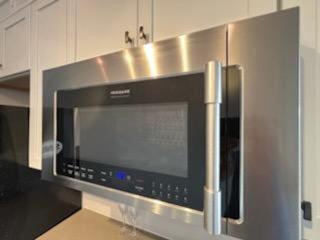 1089 Bluewater Dr Unit 512, Moneta, VA 24121