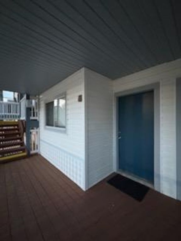 1089 Bluewater Dr Unit 512, Moneta, VA 24121