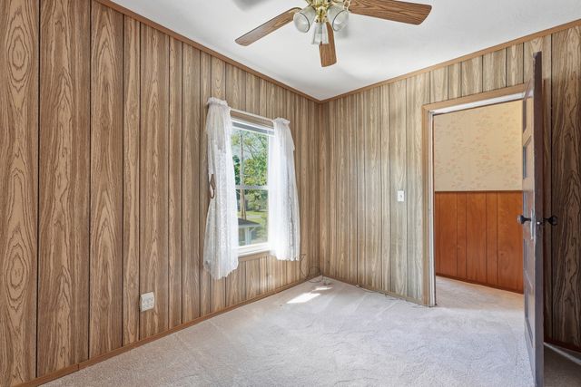57 Maple St, West Springfield, MA 01089