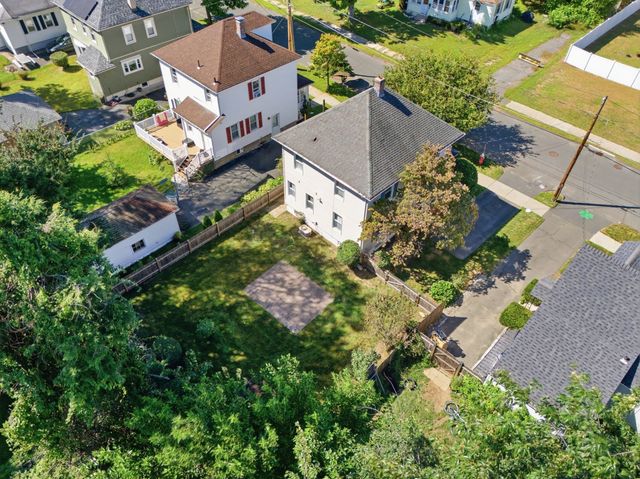 57 Maple St, West Springfield, MA 01089