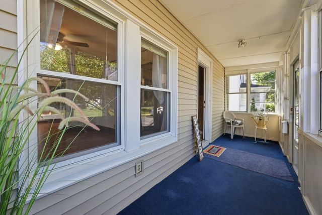 57 Maple St, West Springfield, MA 01089