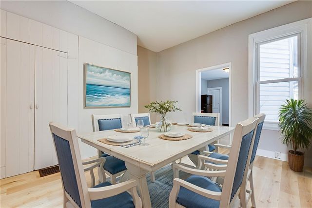 1228 Woodland Ave, Marshall Shadeland, PA 15212