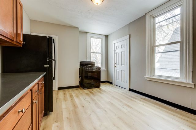 1228 Woodland Ave, Marshall Shadeland, PA 15212