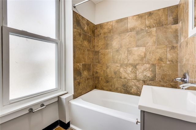 1228 Woodland Ave, Marshall Shadeland, PA 15212