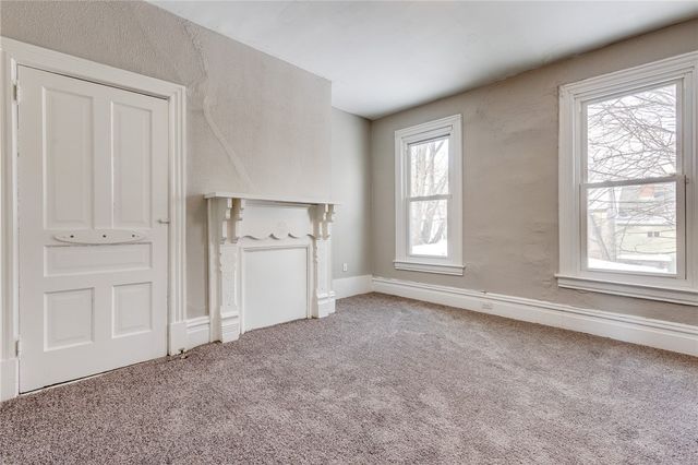 1228 Woodland Ave, Marshall Shadeland, PA 15212