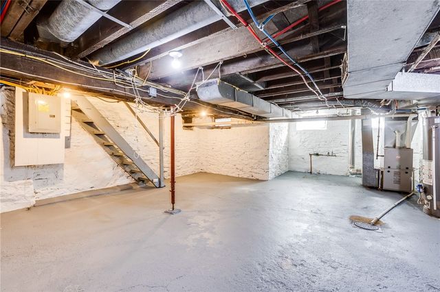 1228 Woodland Ave, Marshall Shadeland, PA 15212