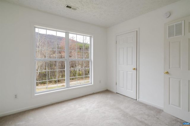 5860 BEARWOOD RD, Crozet, VA 22932