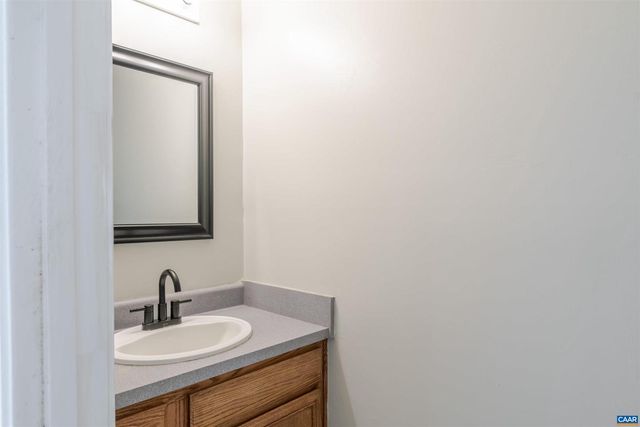 5860 BEARWOOD RD, Crozet, VA 22932