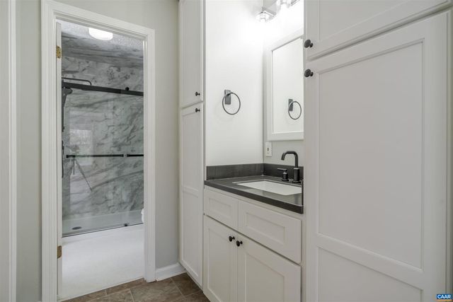 5860 BEARWOOD RD, Crozet, VA 22932