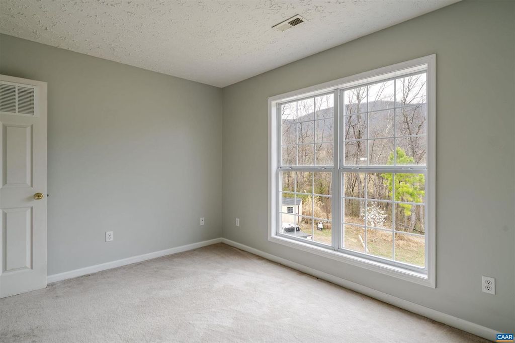 Image 24 of property listing at 5860 BEARWOOD RD, Crozet, VA 22932