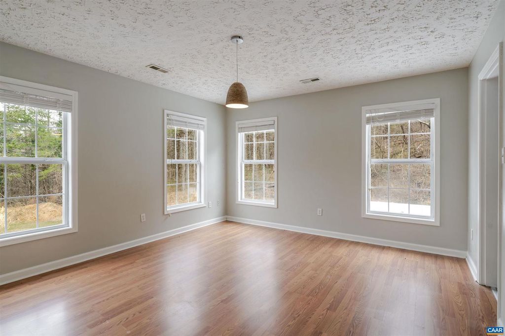 Image 32 of property listing at 5860 BEARWOOD RD, Crozet, VA 22932