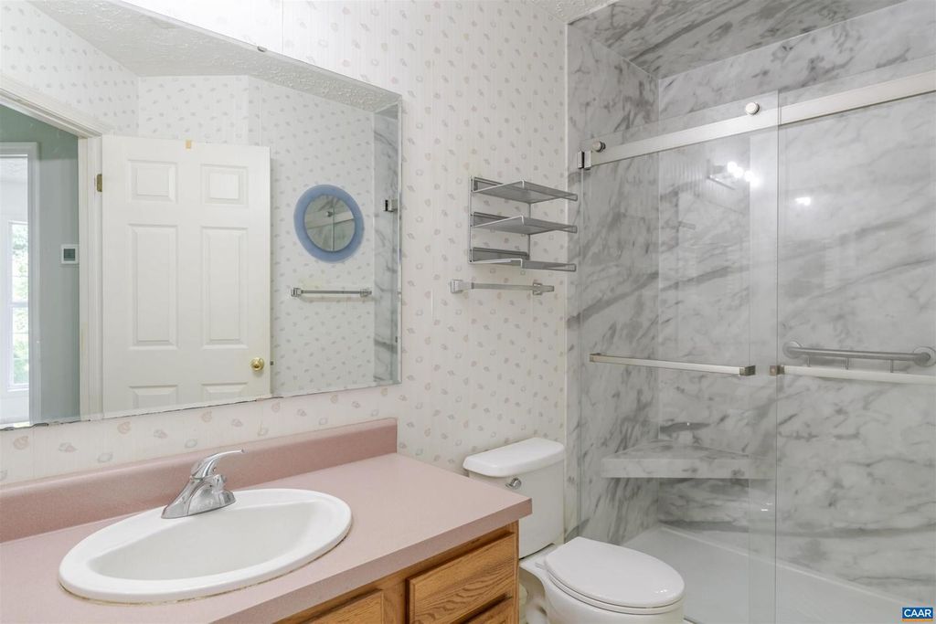 Image 44 of property listing at 5860 BEARWOOD RD, Crozet, VA 22932