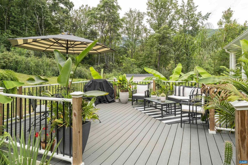 Image 50 of property listing at 5860 BEARWOOD RD, Crozet, VA 22932