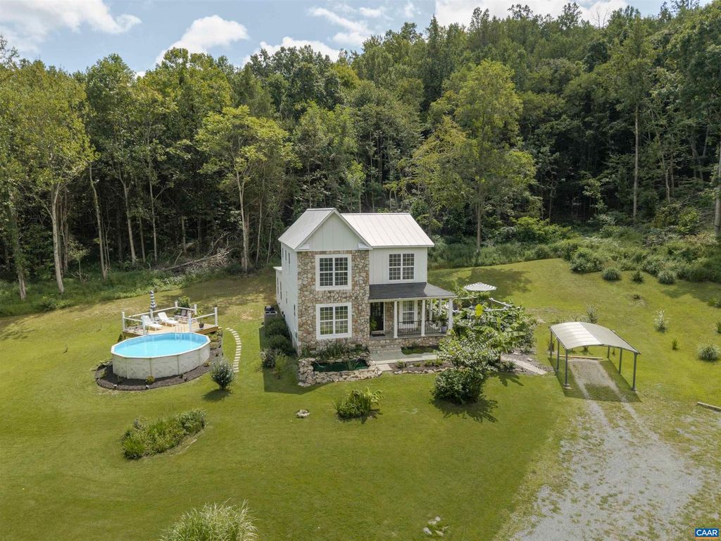 Image 53 of property listing at 5860 BEARWOOD RD, Crozet, VA 22932