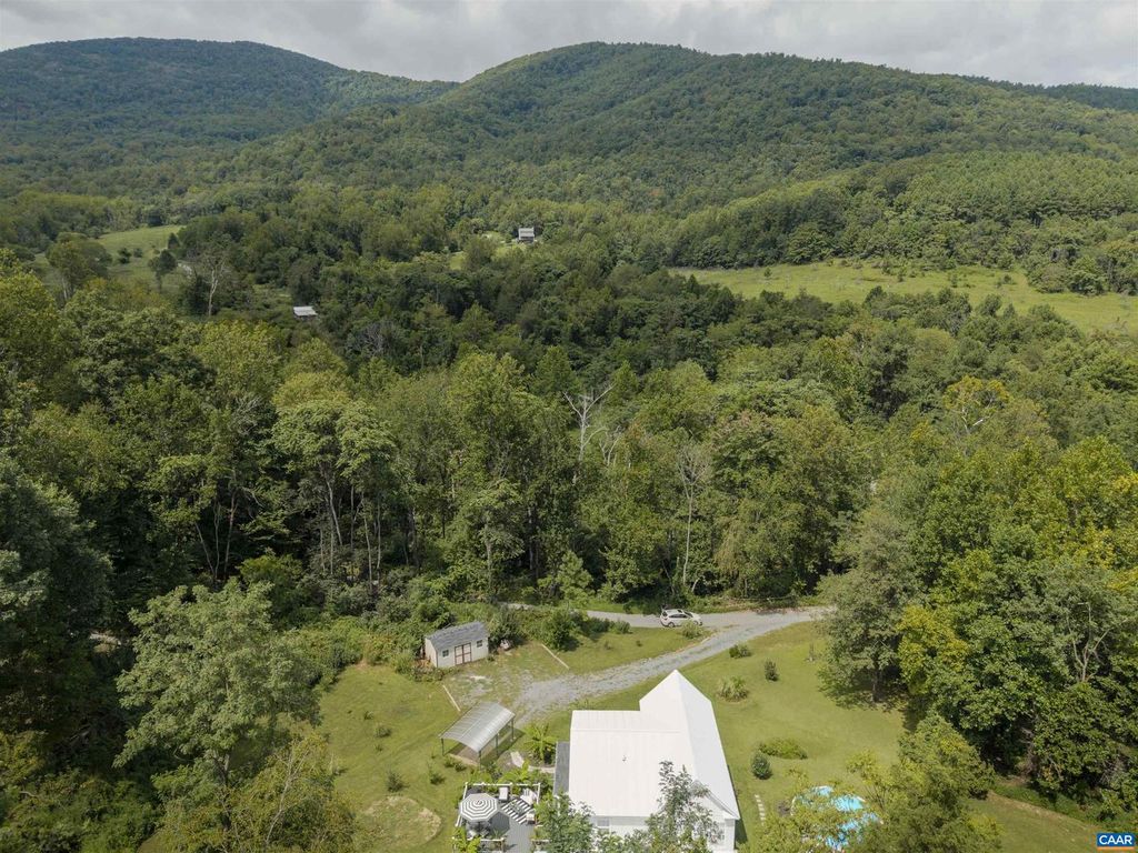 Image 55 of property listing at 5860 BEARWOOD RD, Crozet, VA 22932