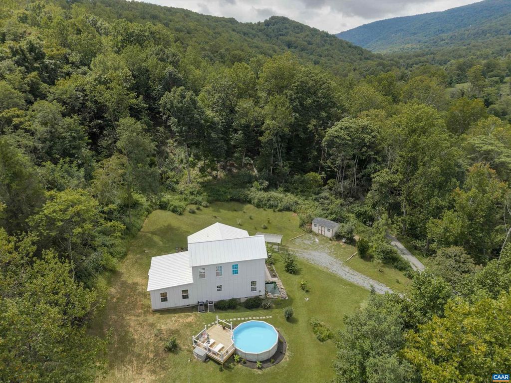 Image 59 of property listing at 5860 BEARWOOD RD, Crozet, VA 22932