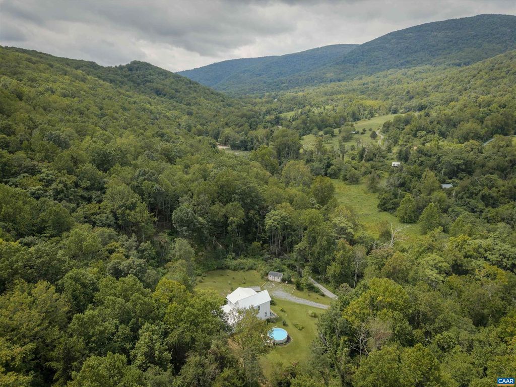 Image 60 of property listing at 5860 BEARWOOD RD, Crozet, VA 22932