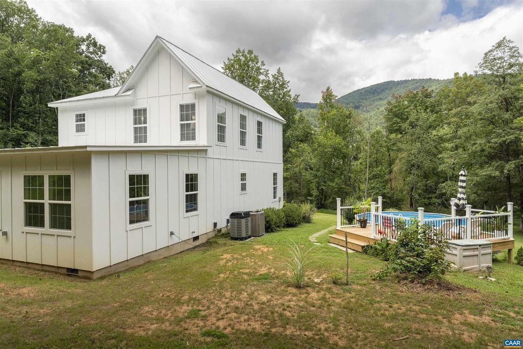 Image 68 of property listing at 5860 BEARWOOD RD, Crozet, VA 22932