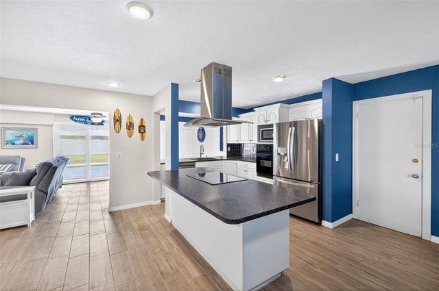 4547 SE 11TH AVENUE, Cape Coral, FL 33904