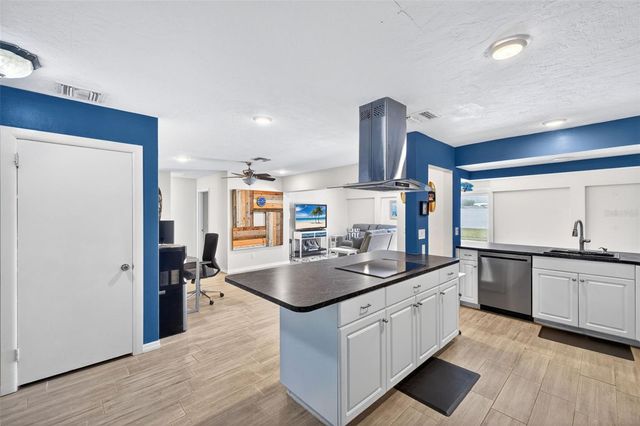 4547 SE 11TH AVENUE, Cape Coral, FL 33904