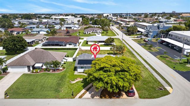 4547 SE 11TH AVENUE, Cape Coral, FL 33904