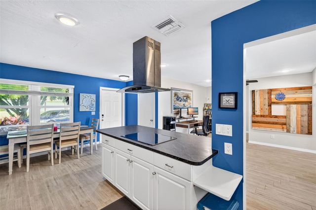 4547 SE 11TH AVENUE, Cape Coral, FL 33904