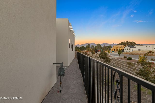 3758 Santa Catalina Loop, Las Cruces, NM 88005