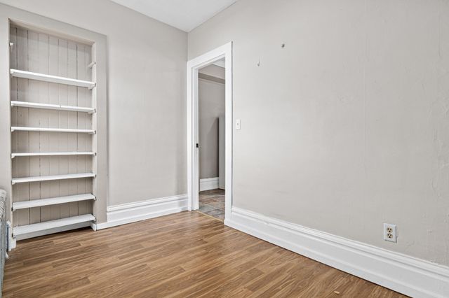 673 Dale Street N, Saint Paul, MN 55103