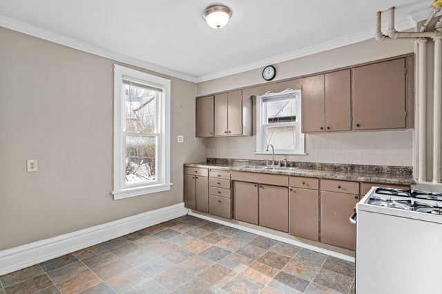 673 Dale Street N, Saint Paul, MN 55103