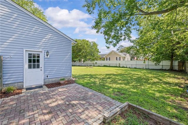 720 Essex Park DR, Hampton, VA 23669
