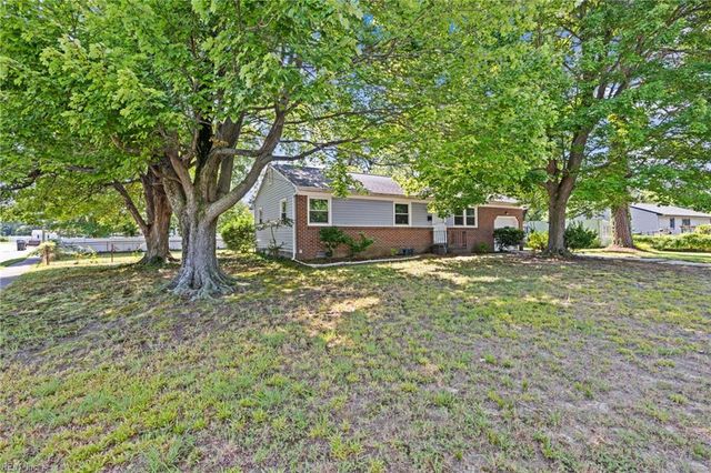 720 Essex Park DR, Hampton, VA 23669