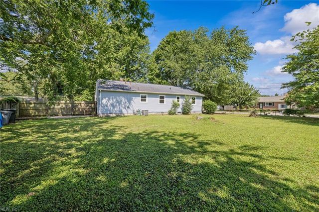 720 Essex Park DR, Hampton, VA 23669