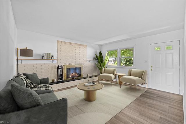 720 Essex Park DR, Hampton, VA 23669
