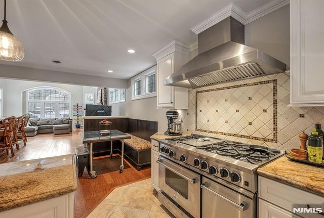 16 Dimas Court, Harrington Park, NJ 07640