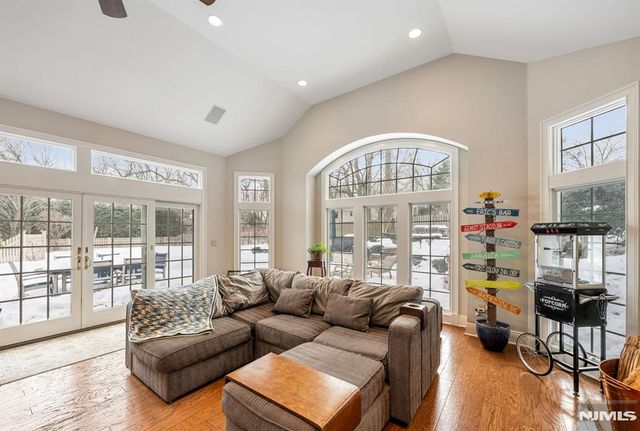 16 Dimas Court, Harrington Park, NJ 07640