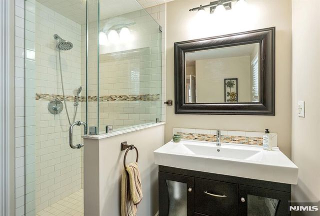 16 Dimas Court, Harrington Park, NJ 07640