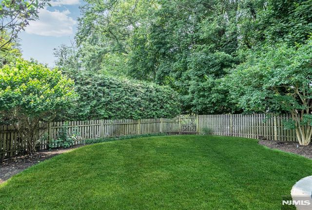 16 Dimas Court, Harrington Park, NJ 07640