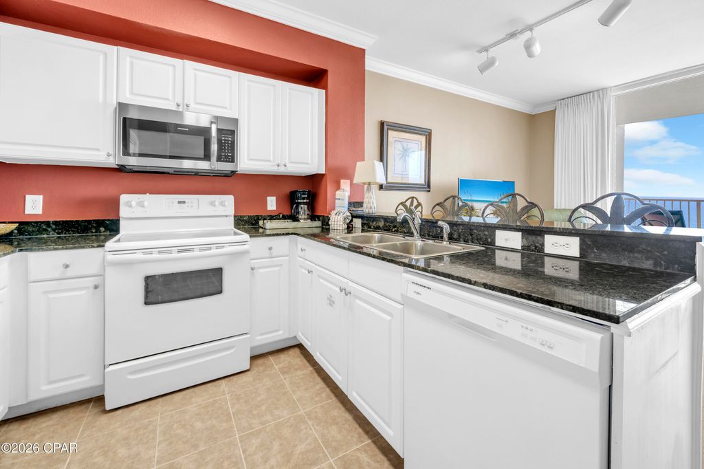 Image 11 of property listing at 16819 Front Beach Road 1913, Panama City Beach, FL 32413