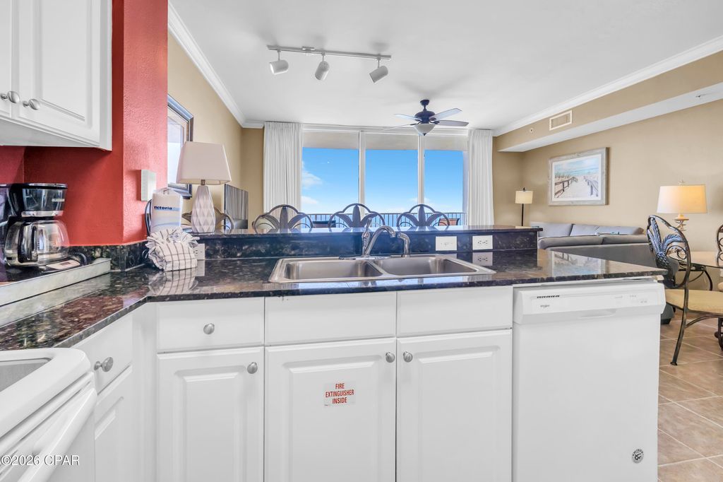 Image 7 of property listing at 16819 Front Beach Road 1913, Panama City Beach, FL 32413