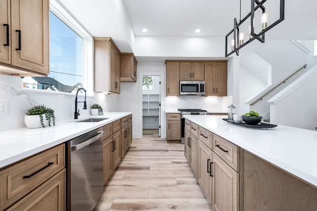 3203 St Emanuel Street A, Houston, TX 77004