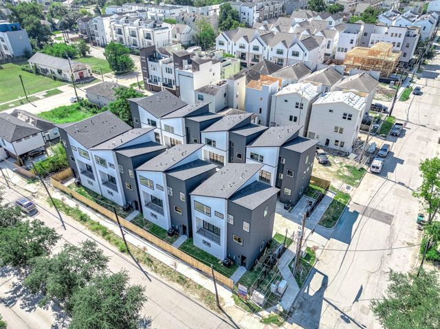 3203 St Emanuel Street A, Houston, TX 77004