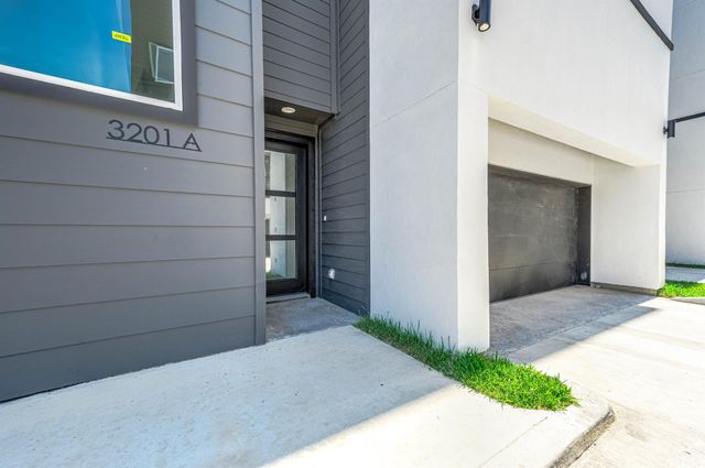 3203 St Emanuel Street A, Houston, TX 77004