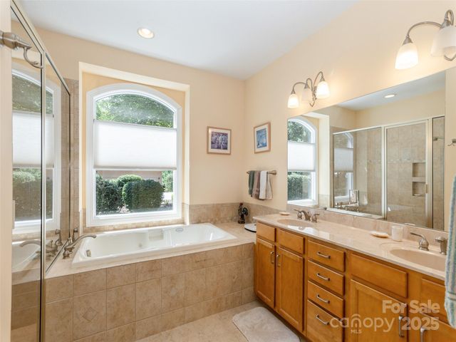 17 High Park Court, Hendersonville, NC 28791