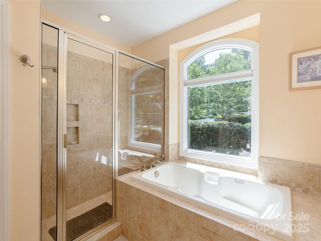 17 High Park Court, Hendersonville, NC 28791