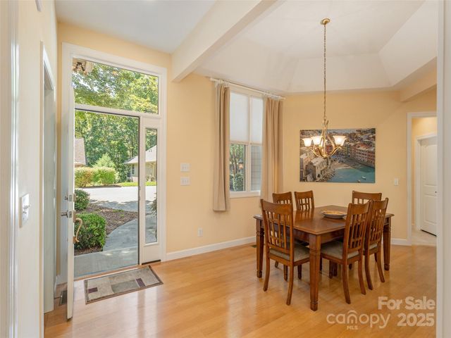 17 High Park Court, Hendersonville, NC 28791