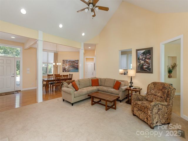 17 High Park Court, Hendersonville, NC 28791